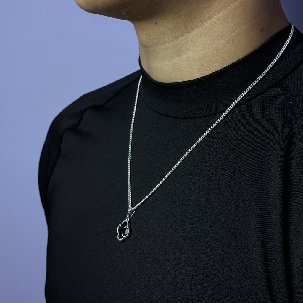 Lucky Clover Pendant - Negro