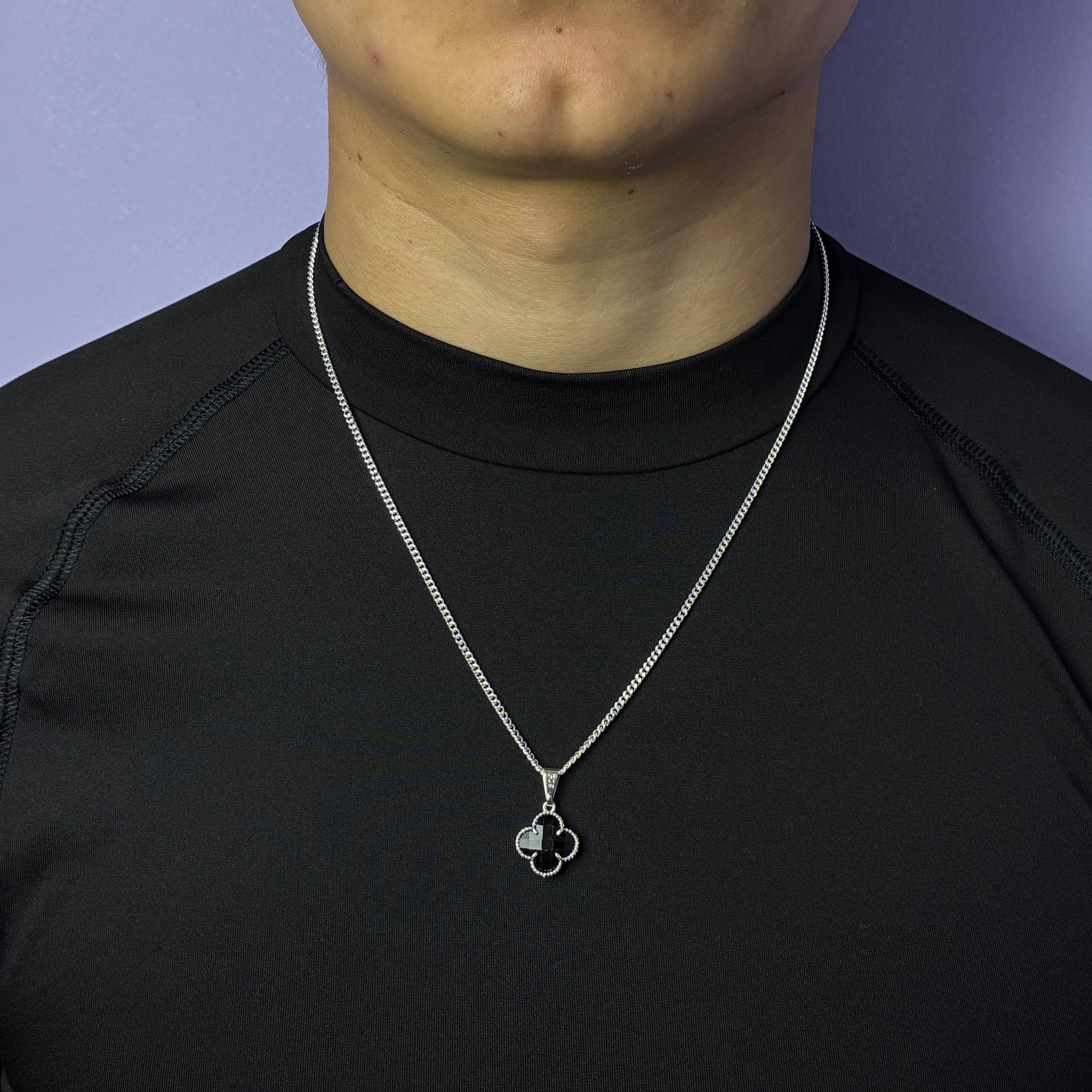 Lucky Clover Pendant - Negro