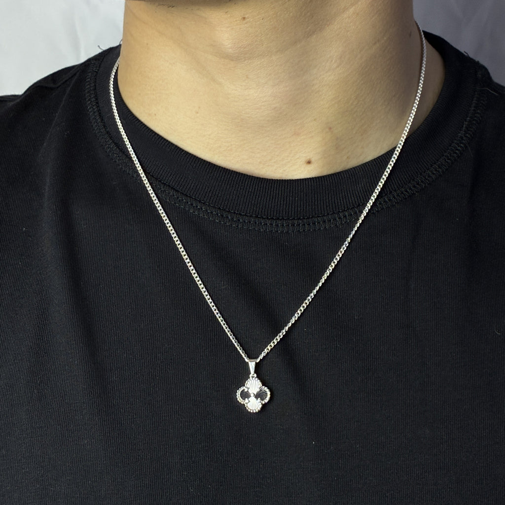 Lucky Clover Pendant - Plateado