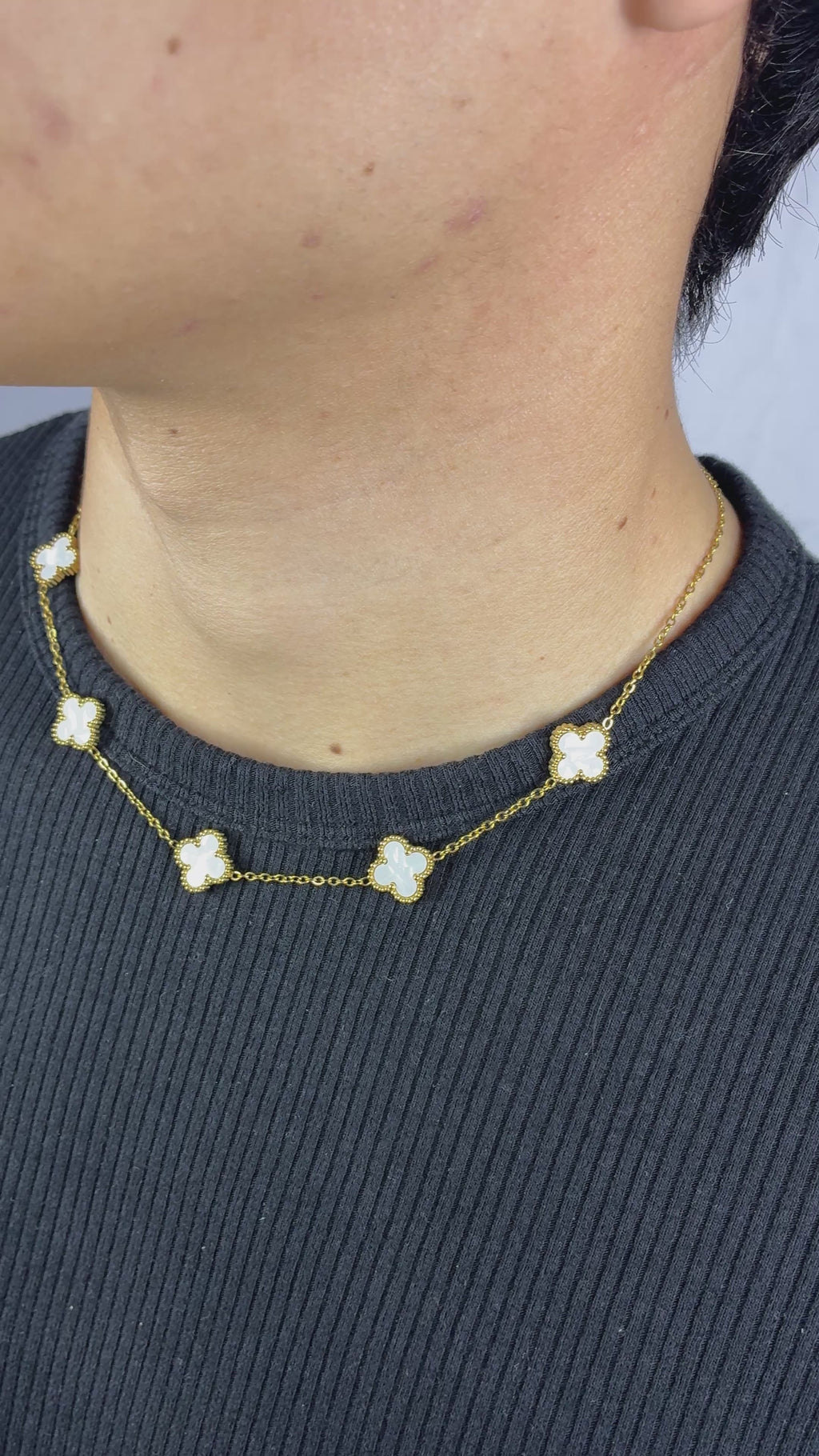 Collar Van Cleef Gold Blanco